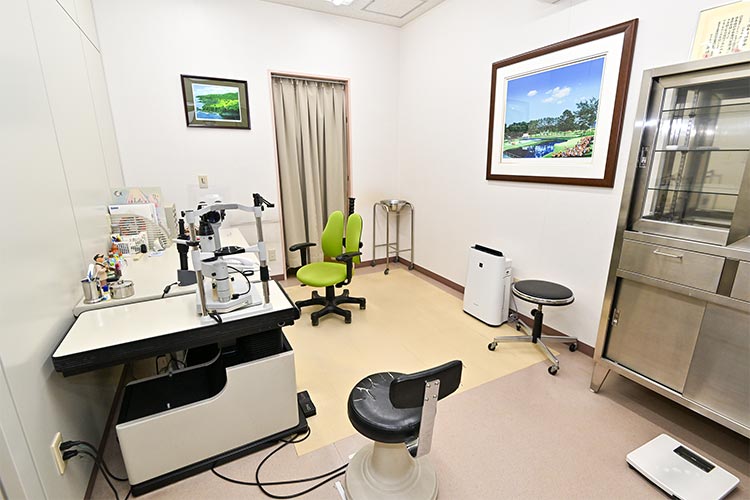 眼科：診察室